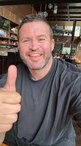 Standup comedian performing in Karratha