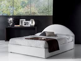 I pouf moderni sono facili da spostare in qualsiasi punto della casa e sono perfetti per riempire gli spazi morti in casa. Letto Crippa Divani Letti Letto Celeste Crippa Matrimoniale Moderno Imbottiti