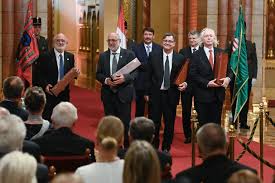 Kossuth ( hungarian politician kossuth lajos ) +‎ díj ( prize, award ) pronunciation. Atadtak A Kossuth Es Szechenyi Dijakat Ridikul