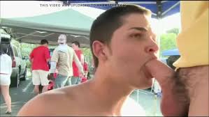 Fraternity pledge sucks dick in public