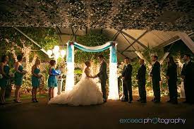 Creative And Unique Wedding Photographer In Las Vegas Las Vegas Weddings Las Vegas Wedding Photographers Las Vegas Wedding Ceremony