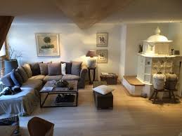 Wir wohnen derzeit in einer 3zimmer wohnung hier im freiburger osten. Moblierte 3 Zimmer Whg Auf Zeit Zu Mieten In 79219 Staufen Im Breisgau