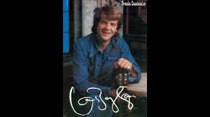 He released his first record in 1965, aged just 19. En Kvastskaftsdans Lasse Berghagen Shazam