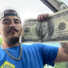 Don't miss Minnesota Vikings WR Stefon Diggs taking over our "NFL" Snapchat  account! 😂😂😂