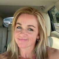 Courtney Peek's Instagram, Twitter & Facebook