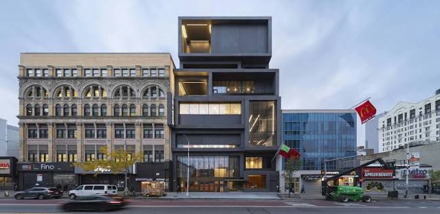 Exterior view of Studio Museum in Harlem