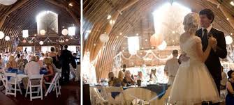 Wedding In The Blue Dress Barn In Michigan Wedding Barn Wedding Blue Dresses