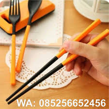 Salah satunya yang menguntungkan adalah daur ulang. 085256652456 Jual Sendok Makan Plastik Portable Home Facebook