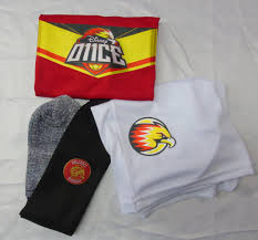 Check spelling or type a new query. Ivanarte On Twitter Solo 3 Conjuntos Halcones Dorados Camiseta 37x52cm Short Talle 10 Medias De Chico Pulsera De Regalo Https T Co Wmt5raj0lq Https T Co Zxjl8azutf