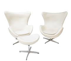 Vintage white leather tufted swivel lounge chair at1stsight. White Leather Egg Chairs Footstool 1978 Set Of 3 For Sale At Pamono
