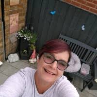 40+ "Sandy Healey" profiles