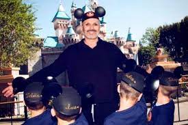 Luis miguel dominguín, lucía bosé. Miguel Bose Y Nacho Palau A Juicio En Diez Dias Por Sus Cuatro Hijos Famosos