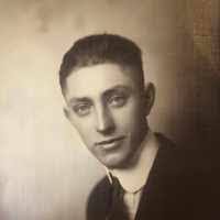 Edward Rosenbaum's Instagram, Twitter & Facebook