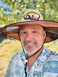 Window cleaning service. Free quotes. 25 years experience. I am a wildland  firefighter, handyman and I can make your windows so clean the birds will  hate me. I have established successful window