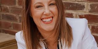 Ericka Lewis's Instagram, Twitter & Facebook