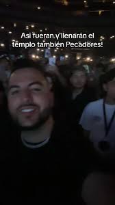 Asi fueran los Domingos a Misa Tambjen 😅 #Pecadores #PesoPluma #concert  #fyp #humor #parati #misa #mexicantiktok #iluminaloseñor