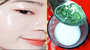 दूध में यह चीज मिलाकर चेहरे पर लगा लो सुबह तक हो जाओगे दूध से गोरे। Milk  Skin Whitening Tips - Ayurved Ke Gharelu Desi Nuskhe