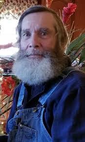 Lois Jett's Instagram, Twitter & Facebook