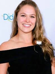 Looking Pretty 🖤☺️ #RondaRousey #bestphotochallenge #stylechallenge