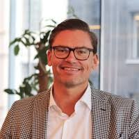 100+ "Dan Blom" profiles