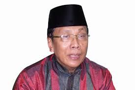 Drs.-H.M.-Ichwan-Sam-Dewan-Pembimbing-Syariah-ESQ