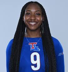 Carla Esquer's Instagram, Twitter & Facebook