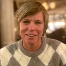 Laura Tilson's Instagram, Twitter & Facebook