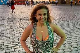 Há 19 anos diagnosticada com esclerose múltipla, cláudia rodrigues dá entrada no hospital com fortes dores de cabeça. Claudia Rodrigues Tem Piora E E Internada As Pressas Em Sp Brasil Pleno News
