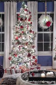 All of these options await to bring your wall to life, not just for your guests and special occasions, but for everyday. White Red And Gold Christmas Home Decor Ideas And 30 Other Christmas Decorating Ideas