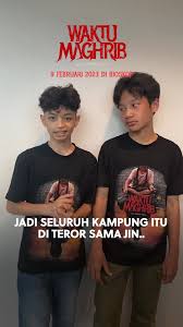 Teror Jin yang berkeliaran di Waktu Maghrib tidak hanya menimpa Adi dan  Saman, namun melibatkan satu warga desa Jatijajar! Tonton keseramannya di  Waktu Maghrib 9 Februari di bioskop. #WaktuMaghrib
