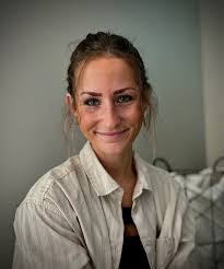 Tammy Longworth's Instagram, Twitter & Facebook