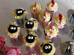 Bubble gum cupcakes with gelatin bubble. Delicious Farmanimalcupcakes Farm Animal Cupcakes Diy For Fun Farm Animal Cupcakes For Kids Who Jus Farm Animal Cupcakes Animal Cupcakes Easy Cow Cupcakes