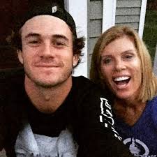 Who are Tommy Paul's parents, Kevin Paul and Jill MacMillan?