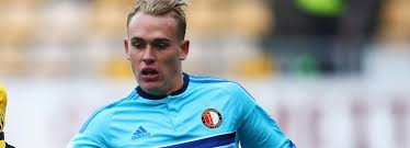 Rick karsdorp (born 11 february 1995) is a dutch footballer who plays as an attacking midfielder or as an right back for eredivisie side feyenoord. Rick Karsdorp Zum Fc Bayern Es Wird Ernst 4 4 2 Com