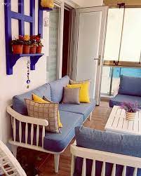 The Decor Is Stylish As Well As Comfortable Comfortable Decor Stylish D Comfor Wohnung Balkon Dekoration Mobeldesign Kleine Wohnung Dekorieren