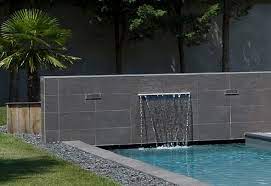 lame d eau piscine carre cascade piscine piscine