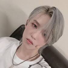 K Lukeran On Instagram Missing You Guys In 2020 Shot Hair Styles Cute Korean Girl Androgynous Boy