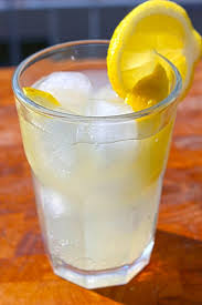 This is a definite classic! Come Preparare Il Gin Lemon Perfetto Ricetta E Ingredienti Del Cocktail Piu Dissetante Dell Estate Wine Dharma