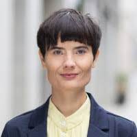 10+ "Caroline Suess" profiles