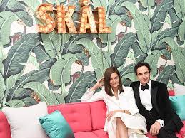 The bold & beautiful beverly hills home of the founders of too faced cosmetics. Goldenes Madchen Bananenblatt Beverly Hills Hotel Wallpaper 600x450 Wallpapertip