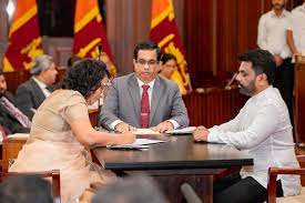 Harini Amarasuriya (@hariniamarasuriya) • Instagram photos and videos