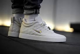 Nike Tiempo Vetta 17 Premium Ivory Metallic Gold Sneakers Basket Homme Baskets