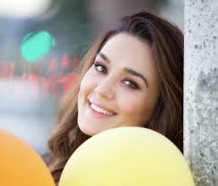 Preity G Zinta On Twitter Preity Zinta Hd Wallpapers For Mobile Sister Poses See more ideas about preity zinta, pretty zinta, bollywood actress. preity g zinta on twitter preity