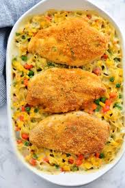 Chicken Noodle Bake Is A Comforting Dinner Casserole That Will Be A Hit With Everyone It S Made Chicken Noodle Bake Dinner Casseroles Yummy Casserole Recipes