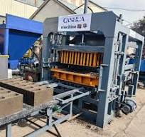 Qt 5-15 Automatic Cement Concrete Bricks Making Machine / Bricks Maker in  Middle East for Sale