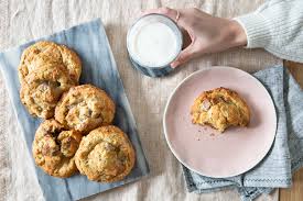 Just lots of naturally sweetened healthy goodness! Thick Gooey Milk Chocolate Hazelnut Cookies The Only Recipe You Need The Anna Edit