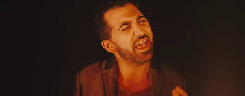 Un'esplosione di talento Made Sardegna nel Video Clip di Dave Ruda con la  Regia di Gianpaolo Stangoni e la performance dell'Attore Maurizio Pulina in  L'amore esplode.