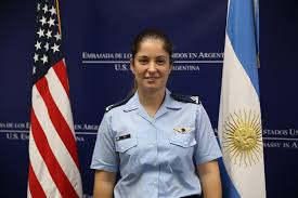 Dia de la bandera fuerza aerea argentina. Piloto Argentina Participa En Programa De Intercambio En Eeuu Embajada De Los Estados Unidos En Argentina