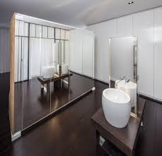 Un choix unique de miroir placard salle de bain disponible dans notre magasin. Salle De Bain Amenagee Design Et Sur Mesure La Compagnie Des Ateliers