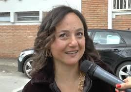 Messina: la storia di Tiziana De Maria, prima in Italia a guidare un'auto  con i piedi e la voce